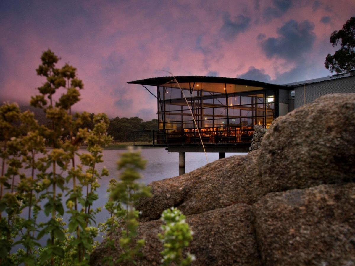 Lake Crackenback Resort & Spa Exterior photo
